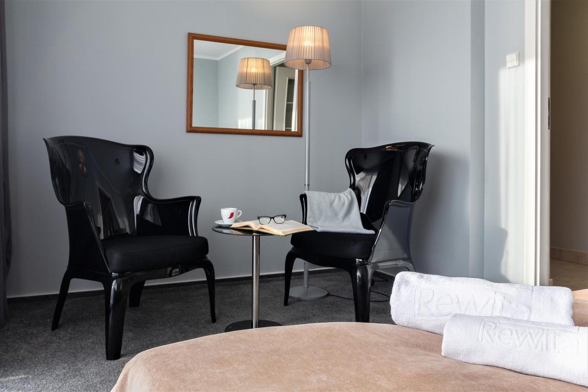 Rewita Rynia Hotel Бялобжеги Екстериор снимка