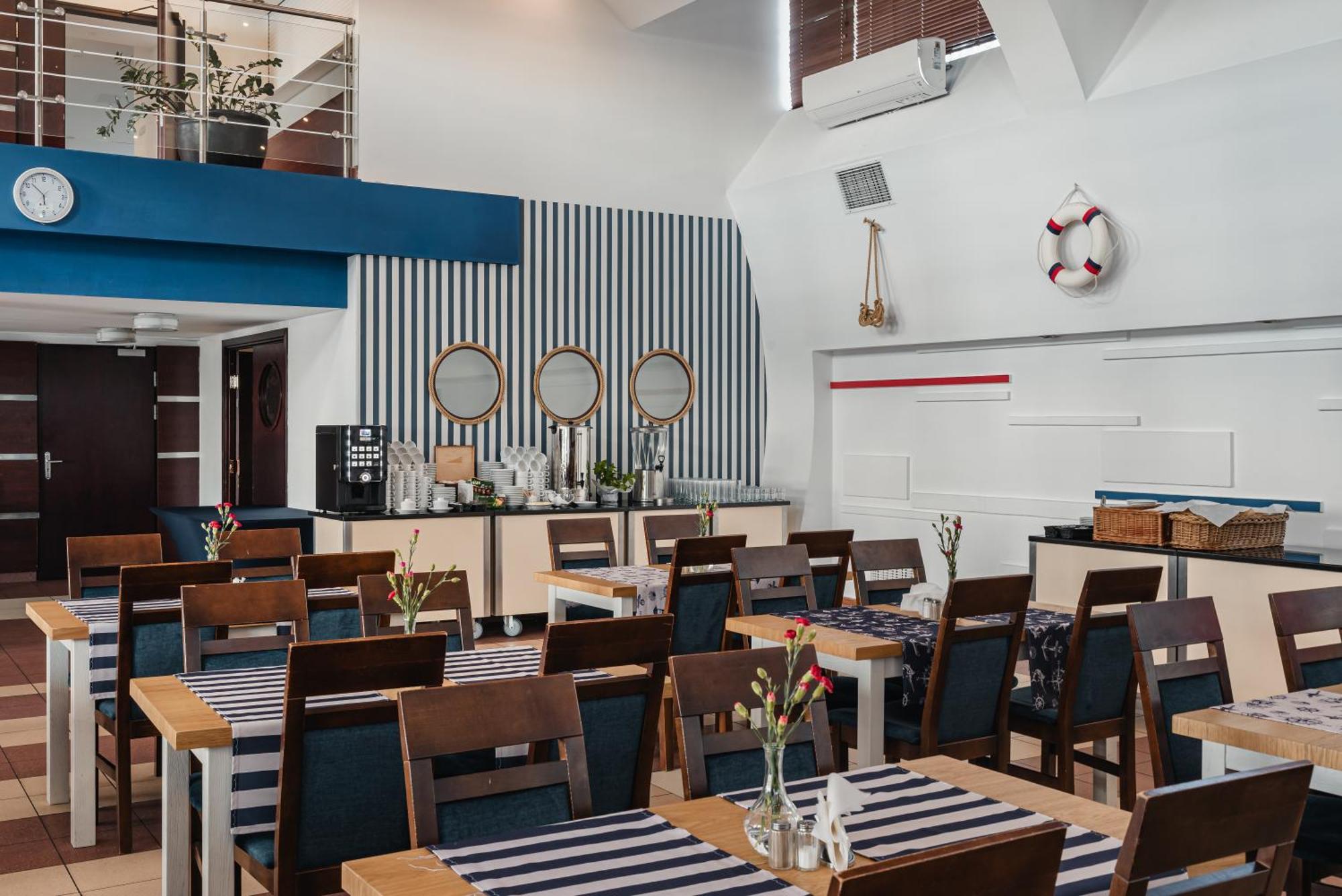 Rewita Rynia Hotel Бялобжеги Екстериор снимка
